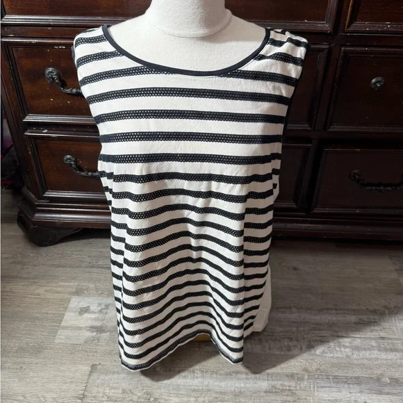White Stag Boxy Black and White Tank Top casual summer - Picture 1 of 4